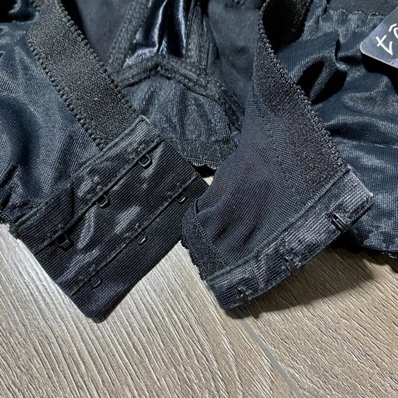 NWT 42 D Black Lacy Bra | No Underwire European Brassiere - Picture 5 of 7